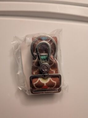 Harveys Gingerbread Gumdrop "Click N Go" keychain.
